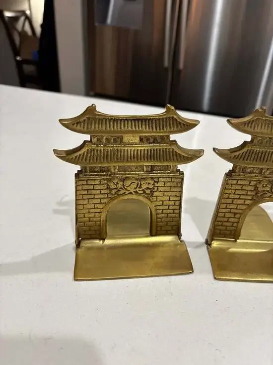 Vintage Mid-Century Brass Folding Korean Pagoda Gate Bookends - Set of 2 - Picture 2 of 5